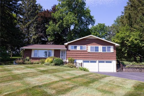 2117 W Lake Rd, Skaneateles, NY, 13152-9417 | Card Image