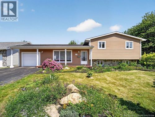 67 Bahama St, Dieppe, NB, E1A4Z1 | Card Image