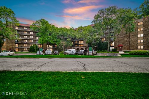 unit-214-111 S Baybrook Dr, Palatine, IL, 60074-6839 | Card Image