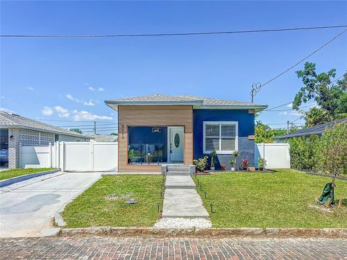 2711 W Cordelia St, TAMPA, FL, 33607-1911 | Card Image