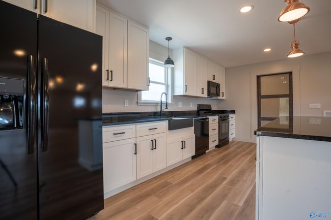 213 Workman Rd, House other with 3 bedrooms, 2 bathrooms and null parking in TRENTON GA | Image 14