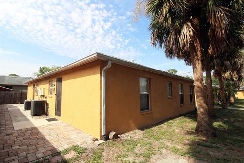 864 Hand Ave, SARASOTA, FL, 34232 | Card Image