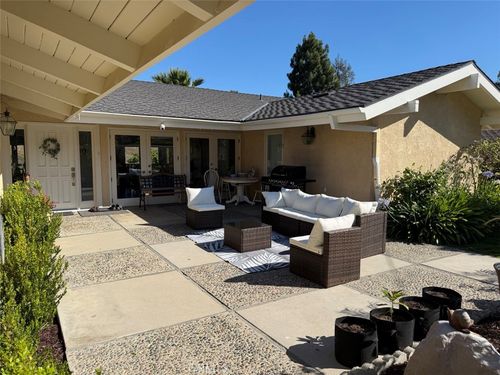 24 Pony Ln, Rolling Hills Estates, CA, 90274-4123 | Card Image