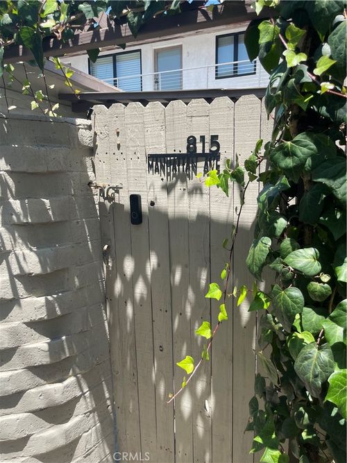 815 Manhattan Ave, Hermosa Beach, CA, 90254-5112 | Card Image