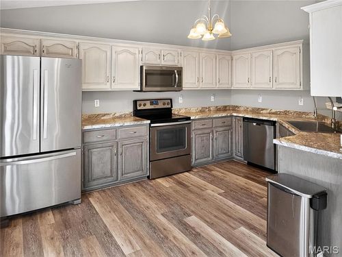 110 Saw Mill Rd, Saint Robert, MO, 65584-4711 | Card Image