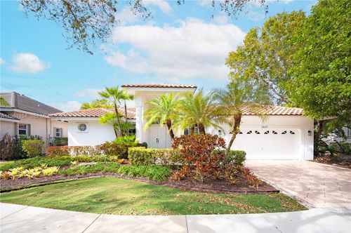 2621 Oakbrook Ln, Weston, FL, 33332-3404 | Card Image