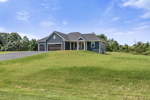 1645 Ernst Drive, Hartford, WI, 53027 | Card Image