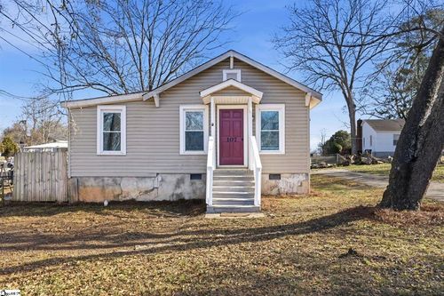 107 Marion St, cowpens, SC, 29330-9231 | Card Image