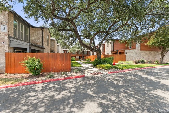 APT-101 - 2718 Old Field Dr, Townhouse with 2 bedrooms, 3 bathrooms and null parking in San Antonio TX | Image 38