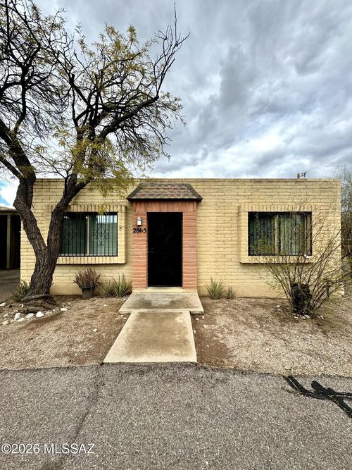 2865 N Fontana Avenue, Tucson, AZ, 85705 | Card Image