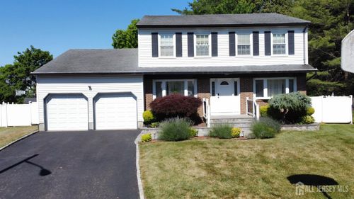 80 Se Deerfield Road, East Brunswick, NJ, 08816 | Card Image