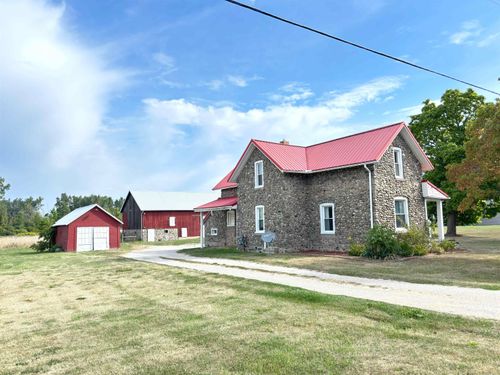 3691 E Rosebush Rd, Rosebush, MI, 48878-8702 | Card Image