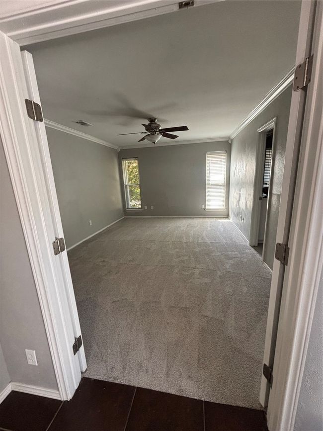 Primary bedroom has lots of natural light | Image 18