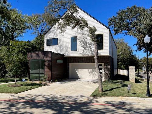 325 Tillery Cir, Grapevine, TX, 76051-3121 | Card Image