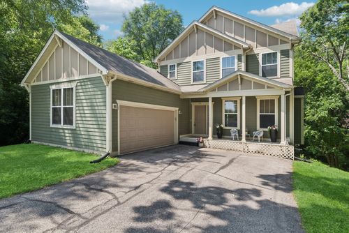 140 Forest Ave, Fox Lake, IL, 60020-1305 | Card Image