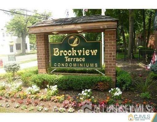 10f-289 Main St, Spotswood, NJ, 08884-2324 | Card Image