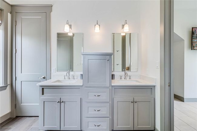 Primary Bath | Image 18