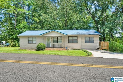 678 Flint Hill Rd, Bessemer, AL, 35022-6127 | Card Image