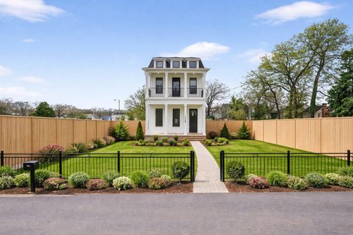 1109 Parker St, Columbia, TN, 38401-3679 | Card Image