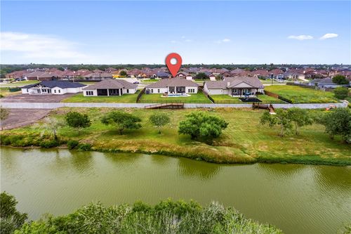 4041 Ranch Lake Dr, Corpus Christi, TX, 78413-1301 | Card Image