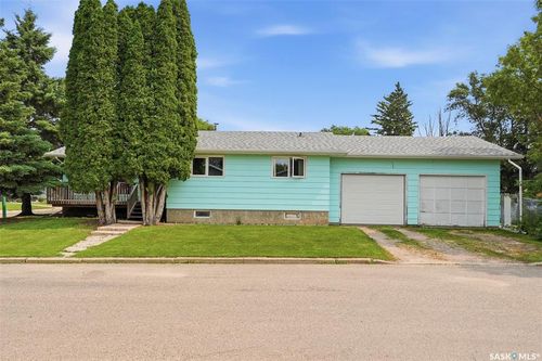 29 Macdowall Cres, Prince Albert, SK, S6V6N2 | Card Image