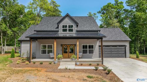 247 Bruce Dr, Scottsboro, AL, 35769-3424 | Card Image