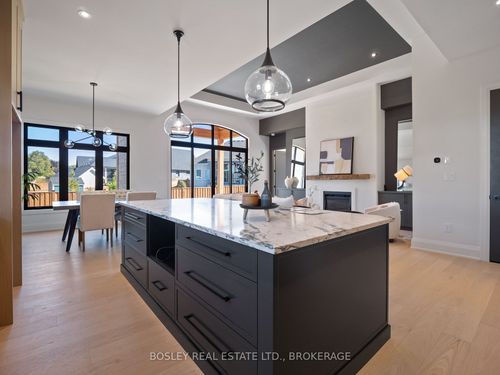 9 Oakley Dr, Niagara-on-the-Lake, ON, L0S1J0 | Card Image