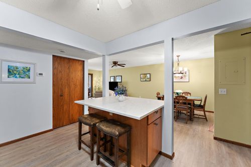 203-10540 43rd Ave N, Plymouth, MN, 55442-2846 | Card Image