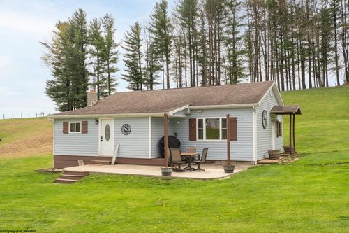 952 Burnside Camp Rd, Terra Alta, WV, 26764-7252 | Card Image