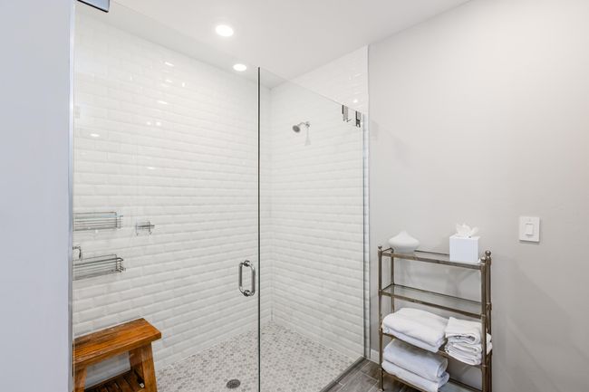 14567 Edgewater Cir, House other with 2 bedrooms, 2 bathrooms and null parking in NAPLES FL | Image 13