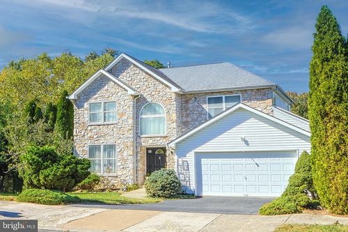 2270 Dale Rd, HUNTINGDON VALLEY, PA, 19006-6438 | Card Image