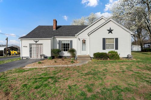 6757 Randolph Summer Shade Rd, Summer Shade, KY, 42166-7621 | Card Image