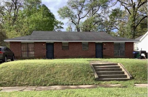 912/914 W 12th Avenue, Pine Bluff, AR, 71601 | Card Image