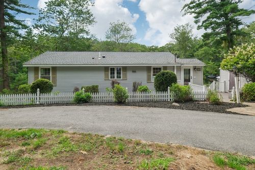 140 Massapoag Rd, Tyngsboro, MA, 01879-2337 | Card Image
