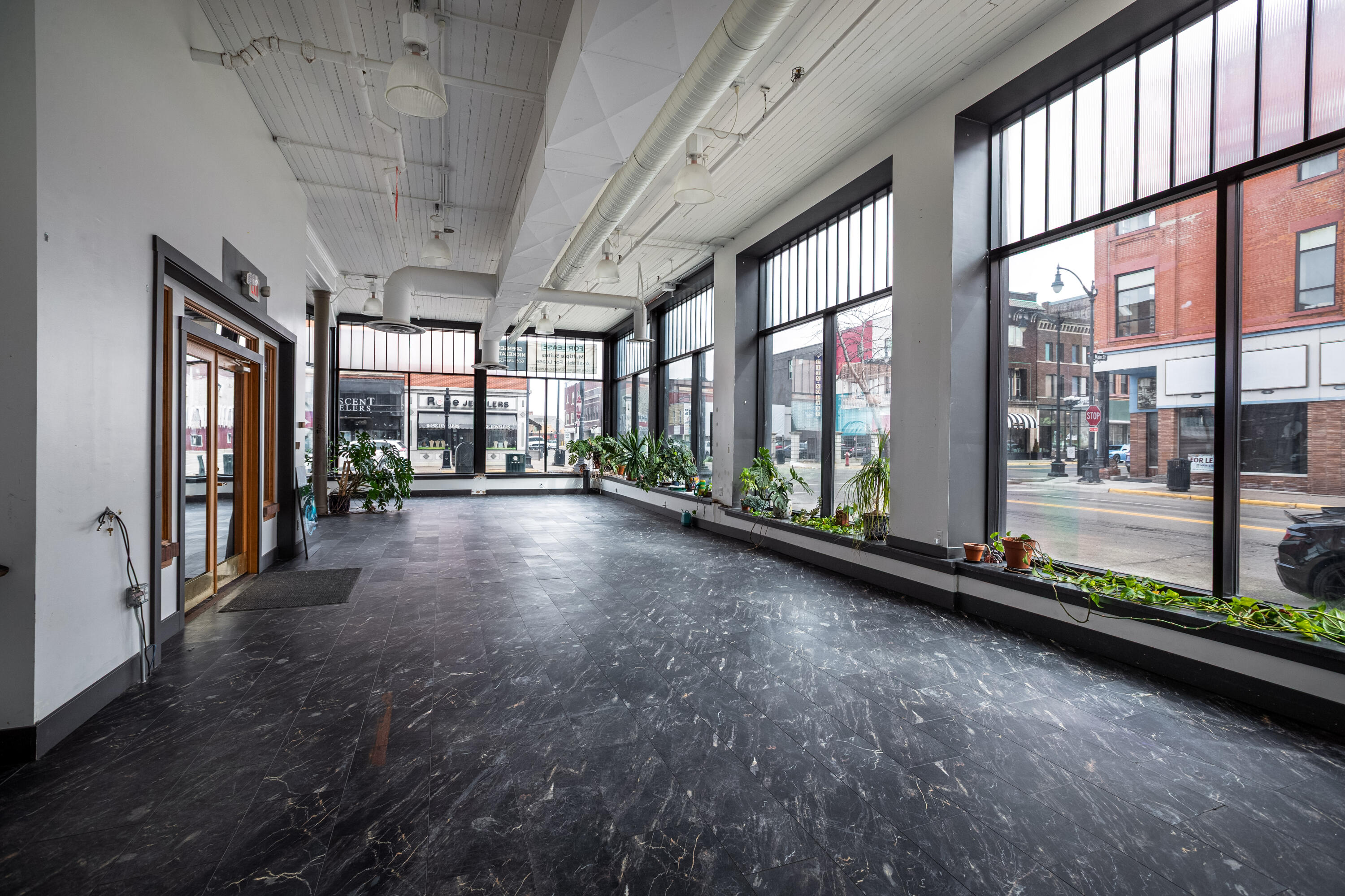 Commercial Lease in La Crosse 5