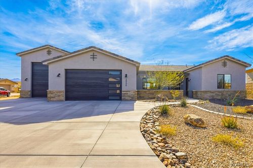 2998 Paddlewheel Cv, Bullhead City, AZ, 86429-1143 | Card Image