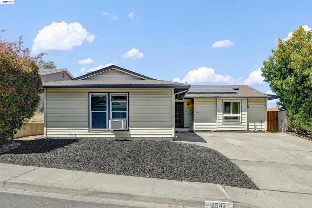 Residential in Pinole