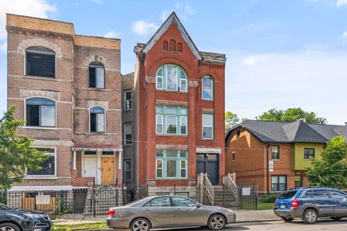 1-2739 W Haddon Ave, Chicago, IL, 60622-6126 | Card Image