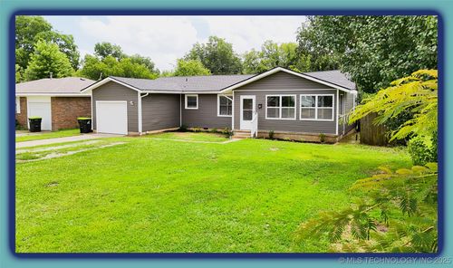 725 W 21st St, Ada, OK, 74820-8015 | Card Image