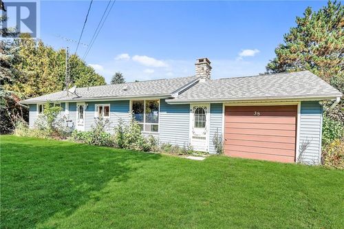 38 Rainbow Trail, Mindemoya, ON, P0P1S0 | Card Image