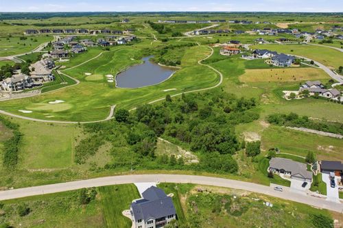 3411 Ocean Dr, Manhattan, KS, 66503-2601 | Card Image