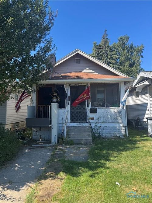 2815 E St, Toledo, OH, 43608-2144 | Card Image