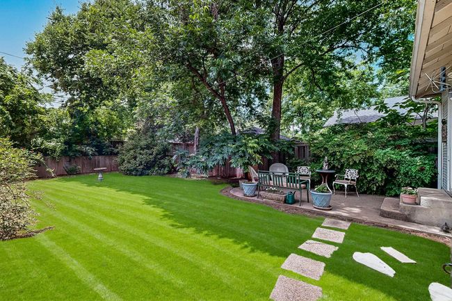 609 Valencia St, House other with 3 bedrooms, 2 bathrooms and null parking in Dallas TX | Image 32