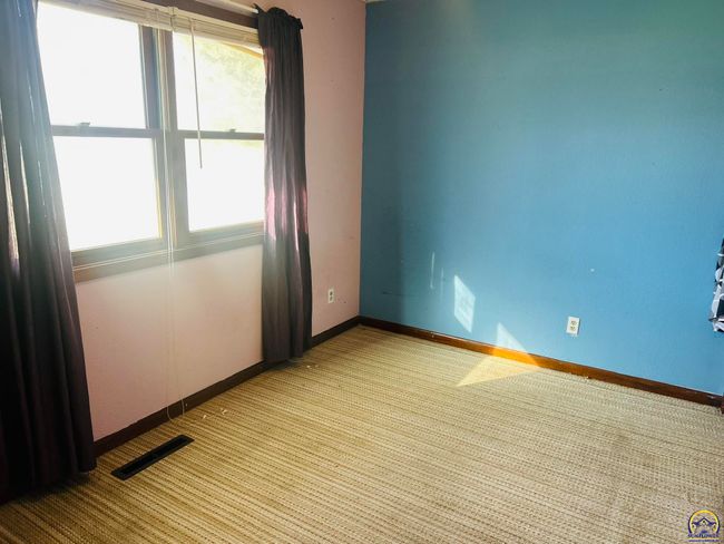 718 S 9 Th St, House other with 4 bedrooms, 2 bathrooms and null parking in Osage City KS | Image 20