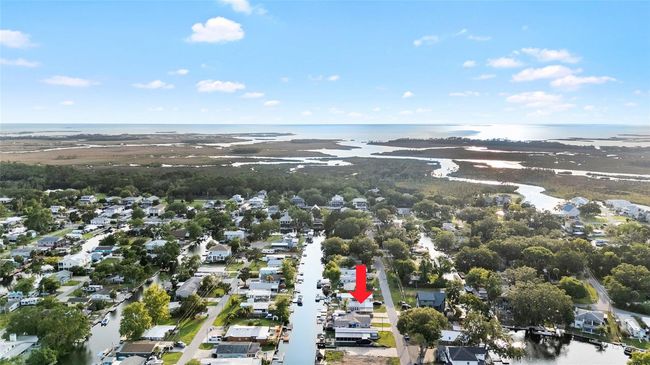 5336 Circle Dr, House other with 2 bedrooms, 2 bathrooms and null parking in Weeki Wachee FL | Image 40