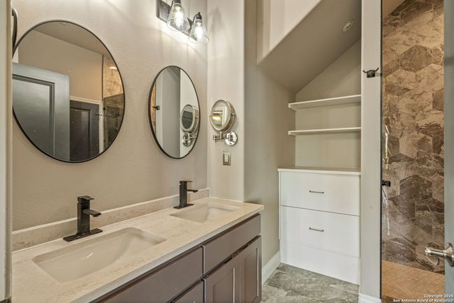 APT-310 - 215 Center St, Condo with 3 bedrooms, 3 bathrooms and null parking in San Antonio TX | Image 17