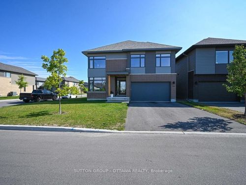 732 Pl Wooler, Ottawa, ON, K1T0T5 | Card Image