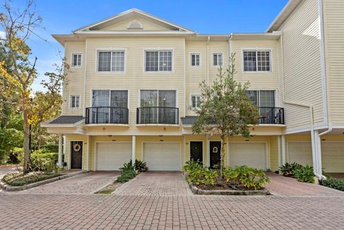 9831-9831 Meadow Field Cir, Tampa, FL, 33626-5104 | Card Image