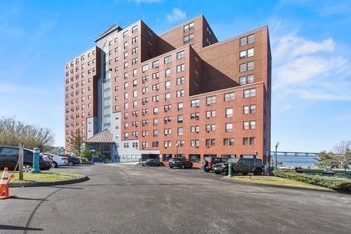 318-750 Davol St, Fall River, MA, 02720-1017 | Card Image