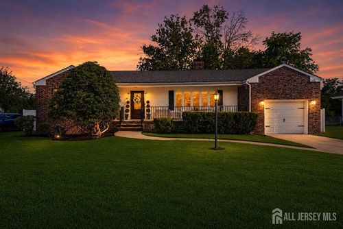 67 Morris Ave, Edison, NJ, 08837-3025 | Card Image